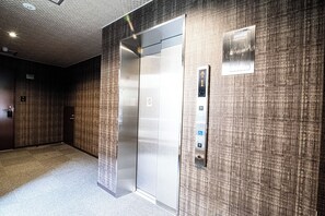 Interior - 2LDK property 7 minutes walk from CTambaguchi Sta / Kyoto Kyōto (Kyoto)