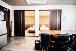 2 bedrooms, free WiFi, bed sheets - 2LDK property 7 minutes walk from B Tanbaguchi Sta / Kyoto Kyōto (Kyoto)