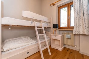 2 soveværelser, sengetøj