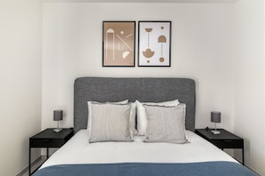 1 chambre, fer et planche à repasser, Wi-Fi, draps fournis