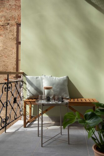 Design Apartments Near Botanical Garden