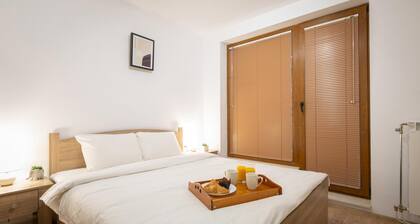 Modern and Bright Apartments Near Center