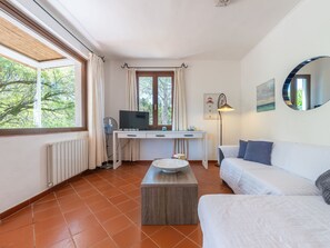 TV - Villa Angela by Interhome (Pula)