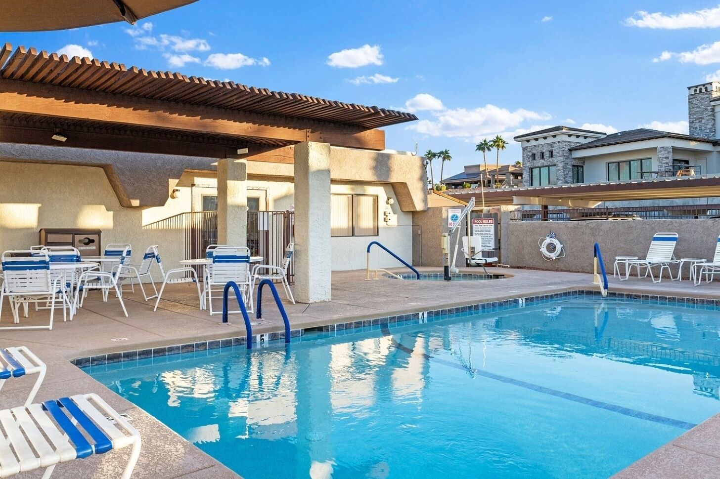 Piscina