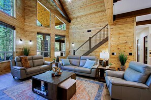 Smart-tv, dvd-spelare, bordsfotboll och böcker