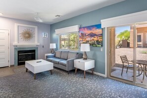 TV, fireplace, ping pong, video library