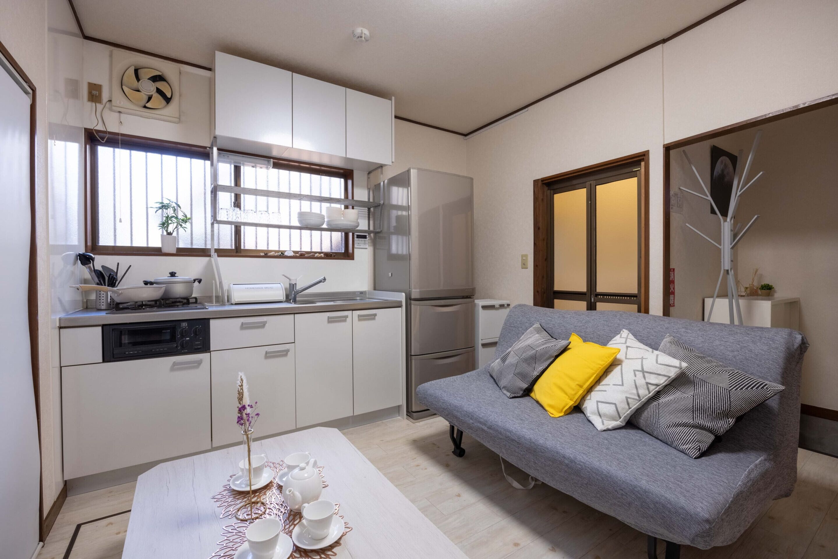 ベーシック アパートメント | リビング エリア