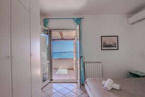 1 habitación, wifi y ropa de cama