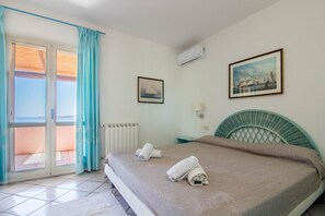 1 camera, Wi-Fi, lenzuola