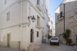 Esterni