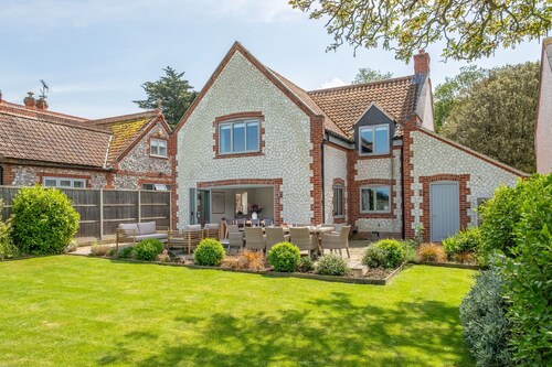 Monteray House (6),  Thornham, Norfolk
