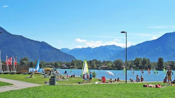 Una spiaggia nelle vicinanze