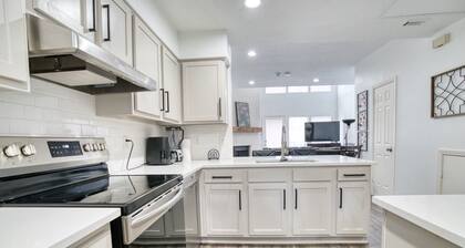 Entire condo in Dallas, Texas