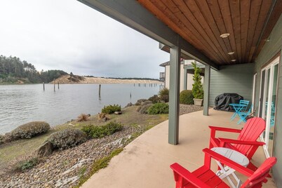 Old Town River Front Condo