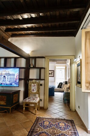 Interior - Estate4home - Trevi fountain apartment (Roma)