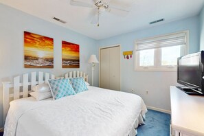 4 bedrooms, iron/ironing board, internet, bed sheets - Pristine bay front townhome in Ocean City: Sweeping views, modern amenities (Ocean City)