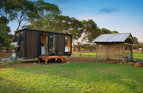 Lara Grove Cottage 2 by Tiny Away