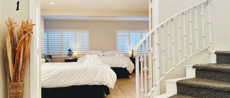 7 bedrooms, desk, iron/ironing board, free WiFi