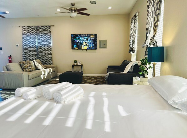 7 bedrooms, desk, iron/ironing board, free WiFi