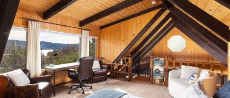 3 bedrooms, desk, iron/ironing board, WiFi