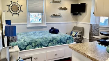 1 bedroom, iron/ironing board, free WiFi, bed sheets