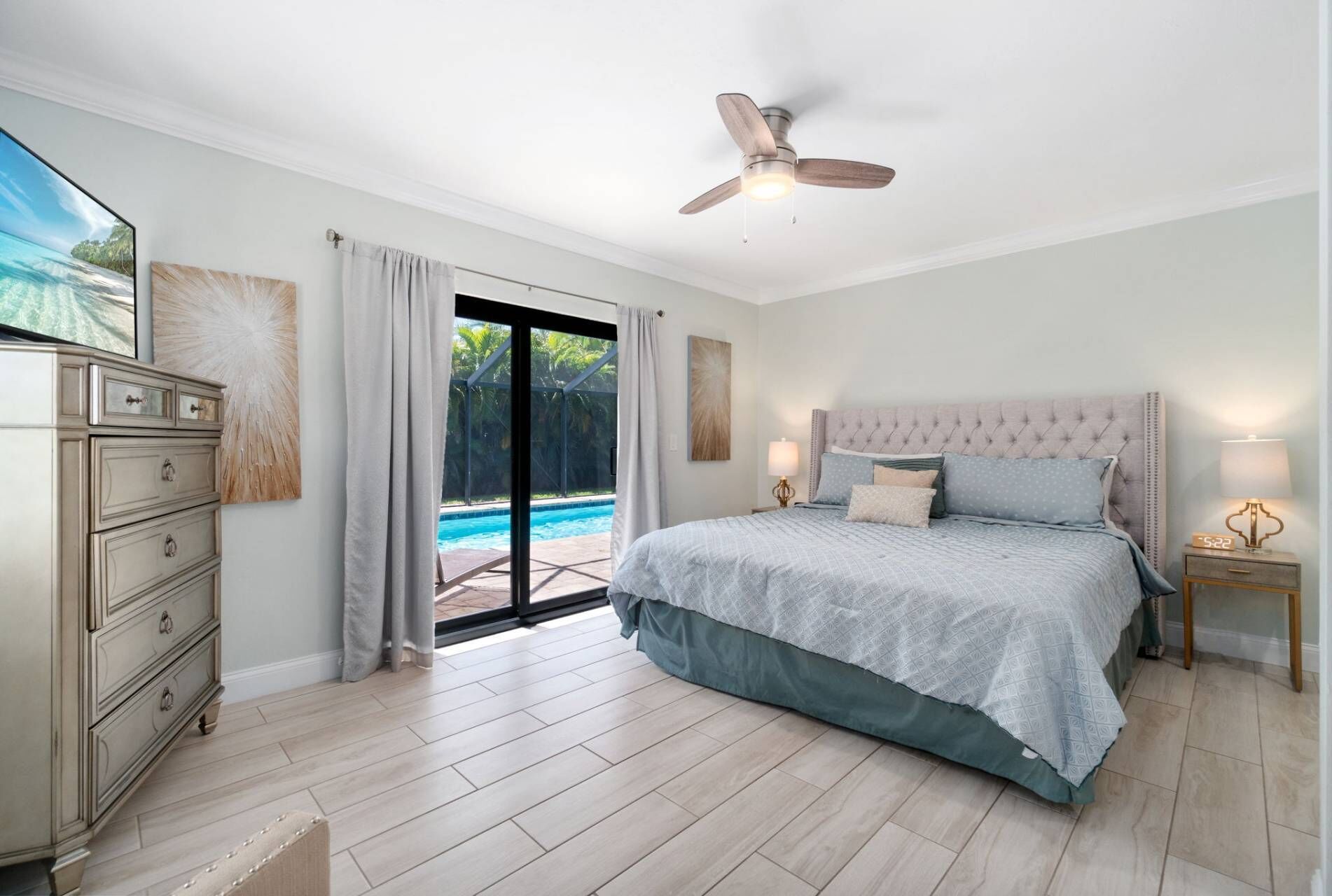 3 bedrooms, iron/ironing board, WiFi (free), bed sheets