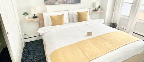 3 chambres, fer et planche à repasser, Wi-Fi gratuit, draps fournis