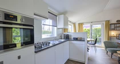 Stylish bungalow with wellness