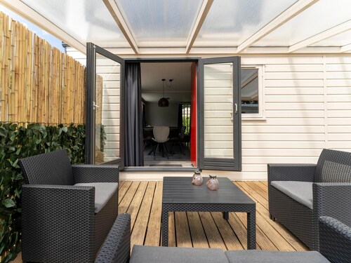 Cozy bungalow with spa close to the Efteling