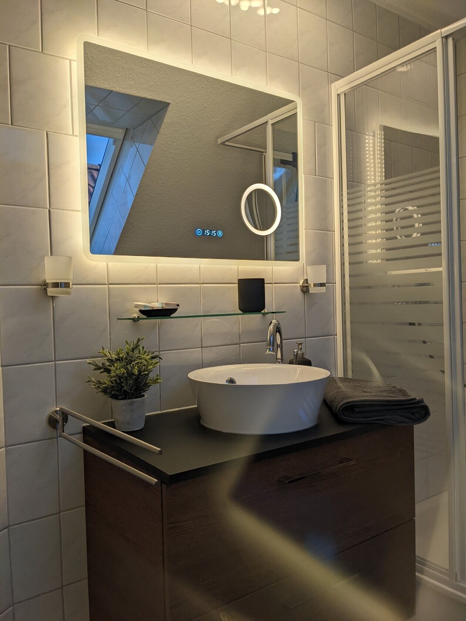 Bruser, hårtørrer, håndklæder