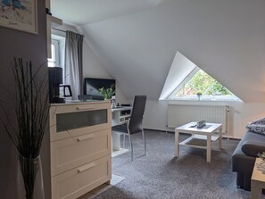 TV - Apartment 'Ferienwohnung Ankerplatz' with Wi-Fi (Niebüll)