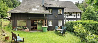 Appartement 'Am Rubach' met gedeeld terras, privétuin en WiFi