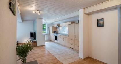Ferienwohnung "Waldblick" mit Balkon und WLAN