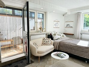 1 bedroom, free WiFi, bed sheets
