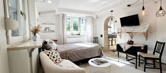 Apartment 'Erdmännchen' with Private Terrace, Private Garden and Wi-Fi