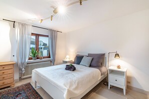 3 quartos, ferros/tábuas de passar roupa, Wi-Fi de cortesia