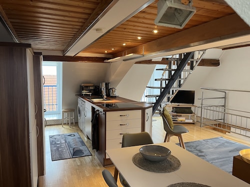 Ferienwohnung 'Galeriewohnung Mit Seeblick' mit Seeblick, Balkon und WLAN