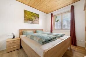 3 habitaciones, tabla de planchar con plancha y wifi gratis 