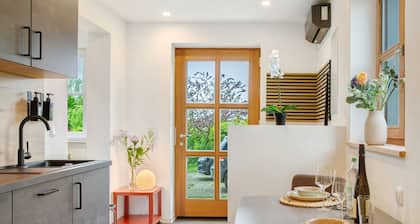 Residenz 'Schönauer Hof - Wohnung Rosalie' mit Privatterrasse, WLAN und Klimaanlage