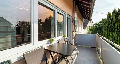 Holiday Apartment 'Am Storchennest' with Balcony and Wi-Fi