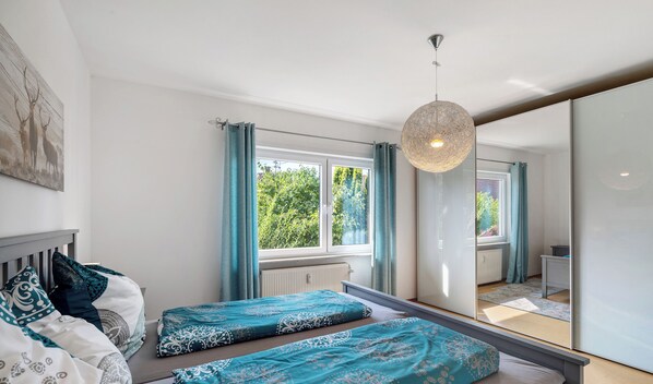 2 habitaciones, wifi gratis y ropa de cama