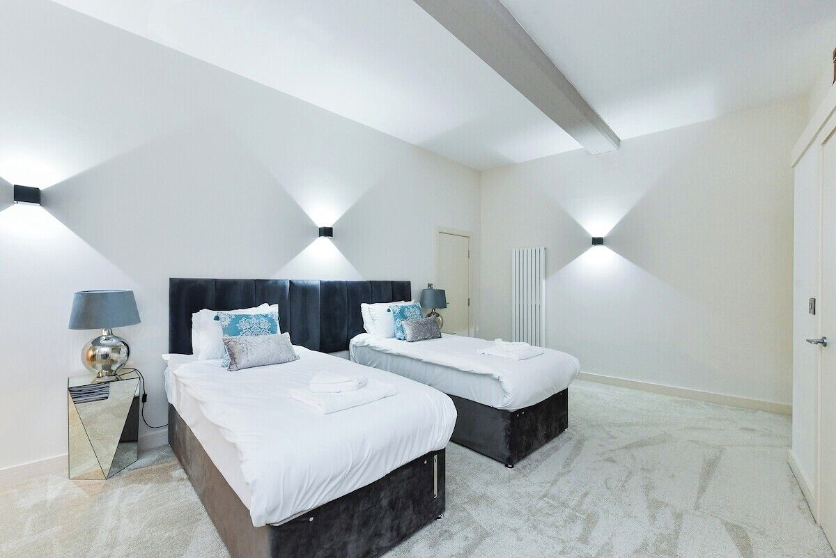 2 bedrooms, desk, iron/ironing board, free WiFi