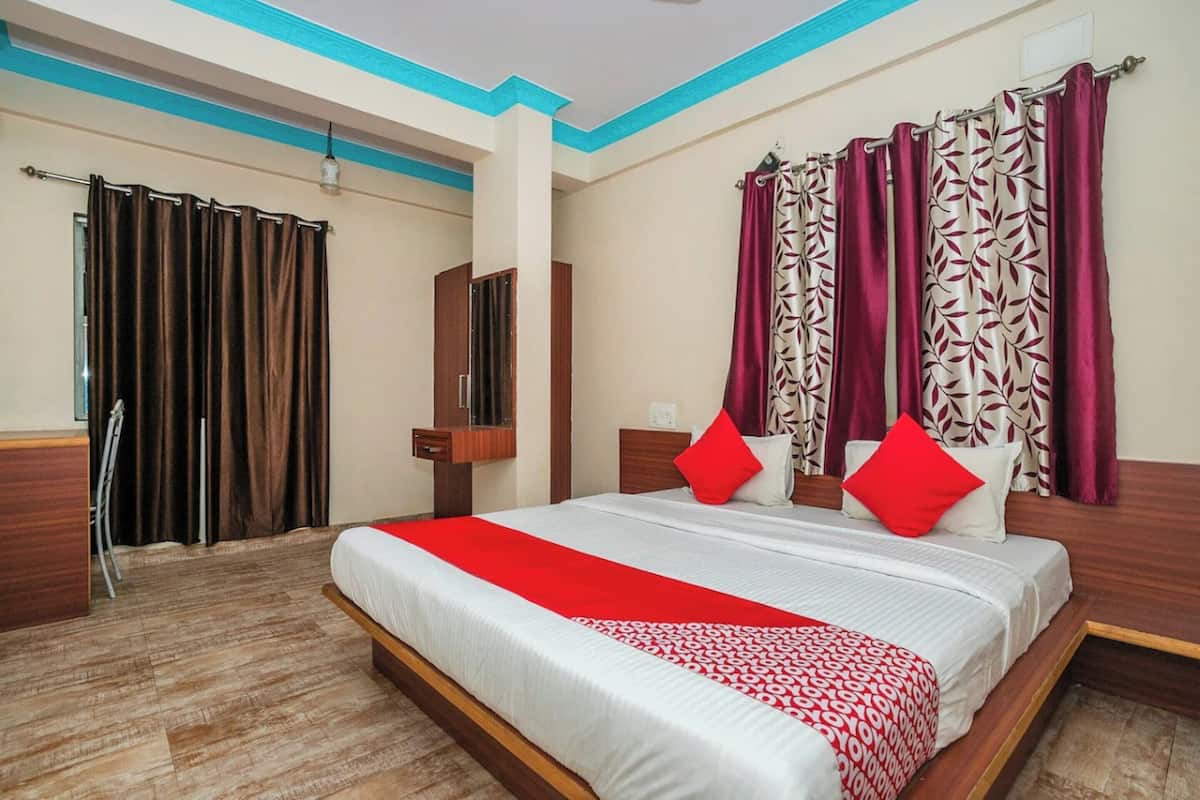 Standard Double Room | Free WiFi, bed sheets