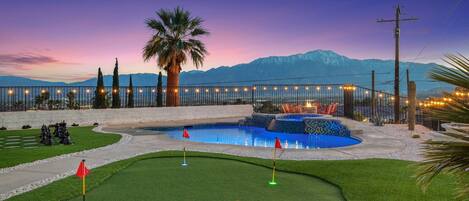 Piscina all'aperto, una piscina riscaldata