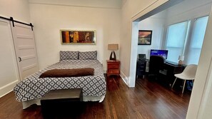 1 chambre, fer et planche Ă repasser, Wi-Fi gratuit, draps fournis