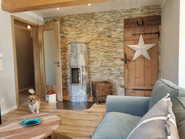 Living area - Ferienhaus 2 mit Bergblick, 125qm für Max. 6 Personen (Übersee)