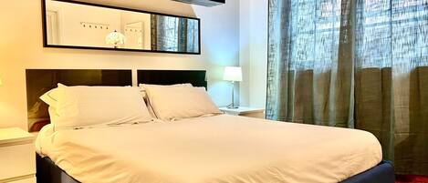 2 bedrooms, in-room safe, desk, iron/ironing board