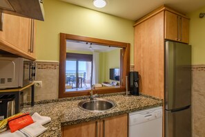 Fridge, microwave, oven, dishwasher - Los Pelicanos - Punta del Moral Beach PLHC173P92 (Punta del Moral)