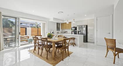 SEAS THE DAY, TOP NOTCH