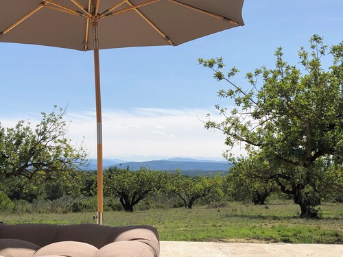 Casa the Dutchman, totally off-grid,on a private plot of 10.000m2